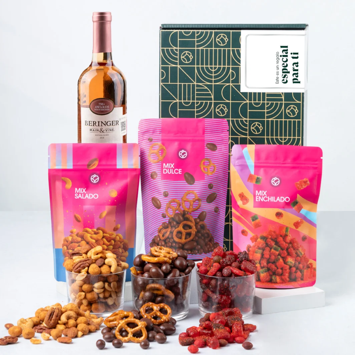 Special Gift Set with Rosé Wine and Snacks